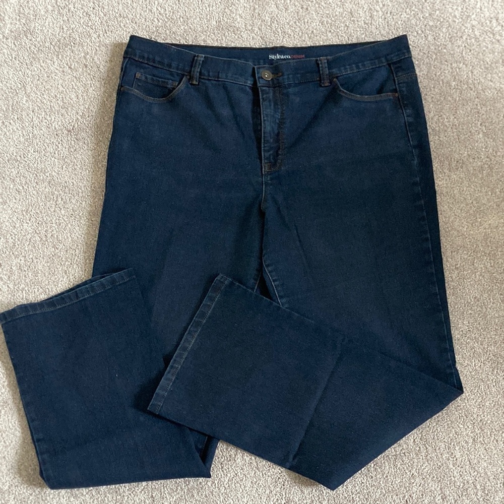 UEC Style&Co. Denim bootcut jeans, Tummy Control 18Short